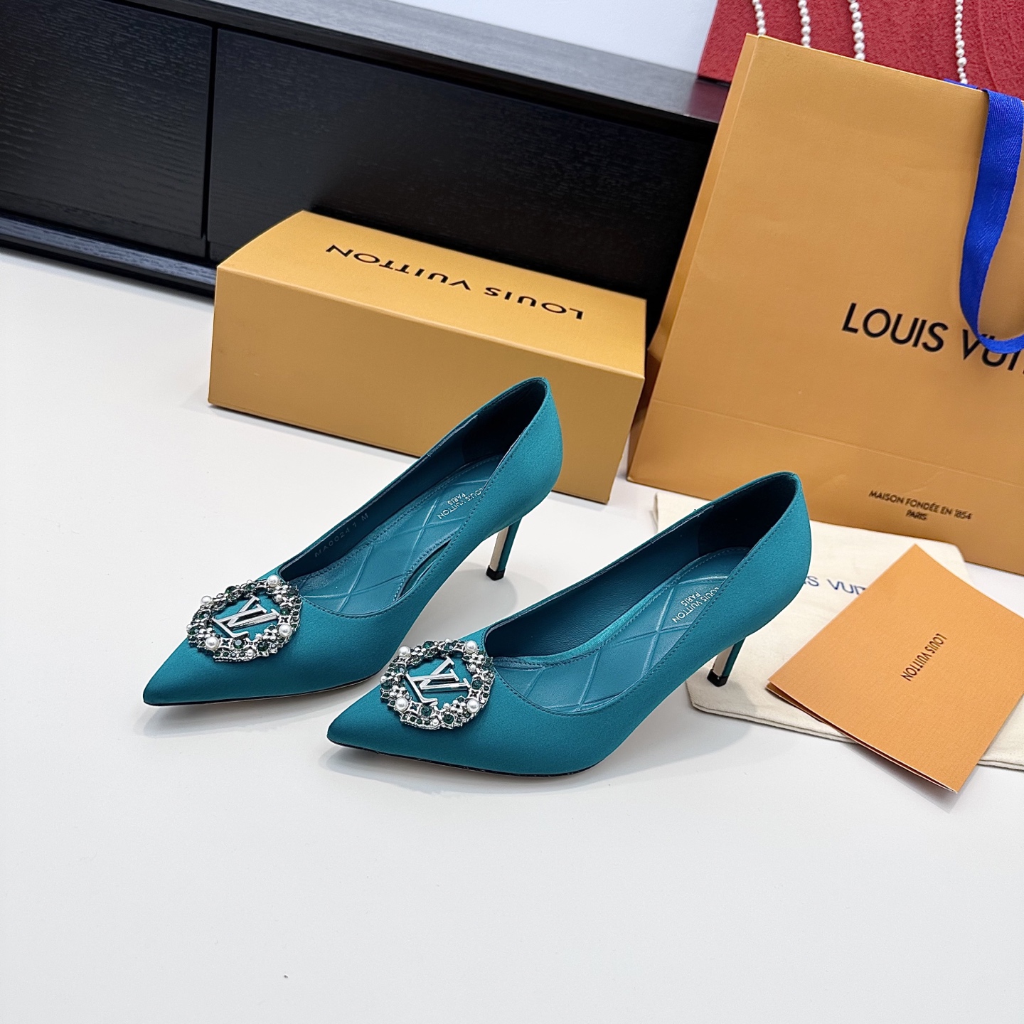 Women's high heels